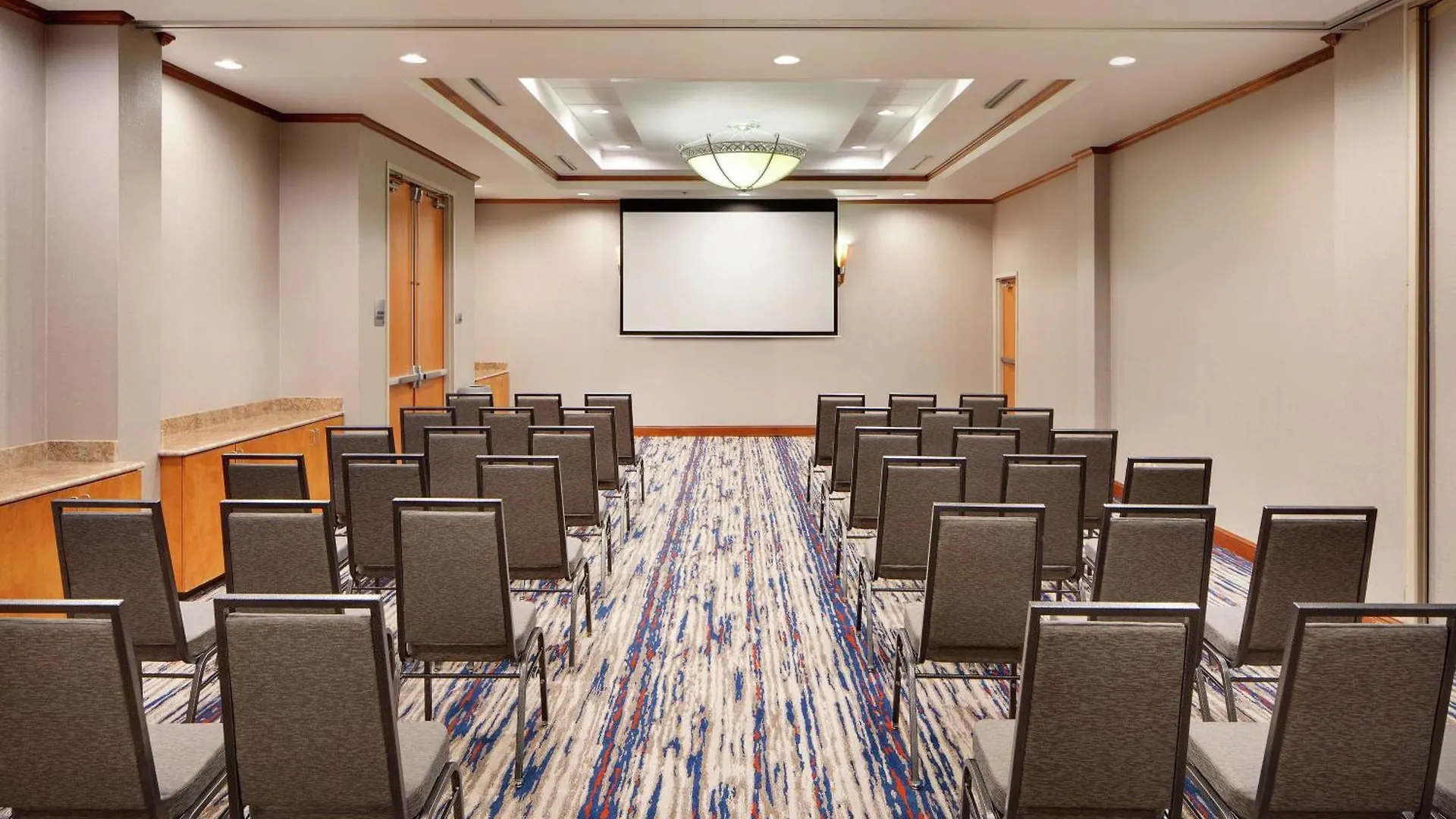 Hotel Doubletree Richmond Airport Sandston 4*,